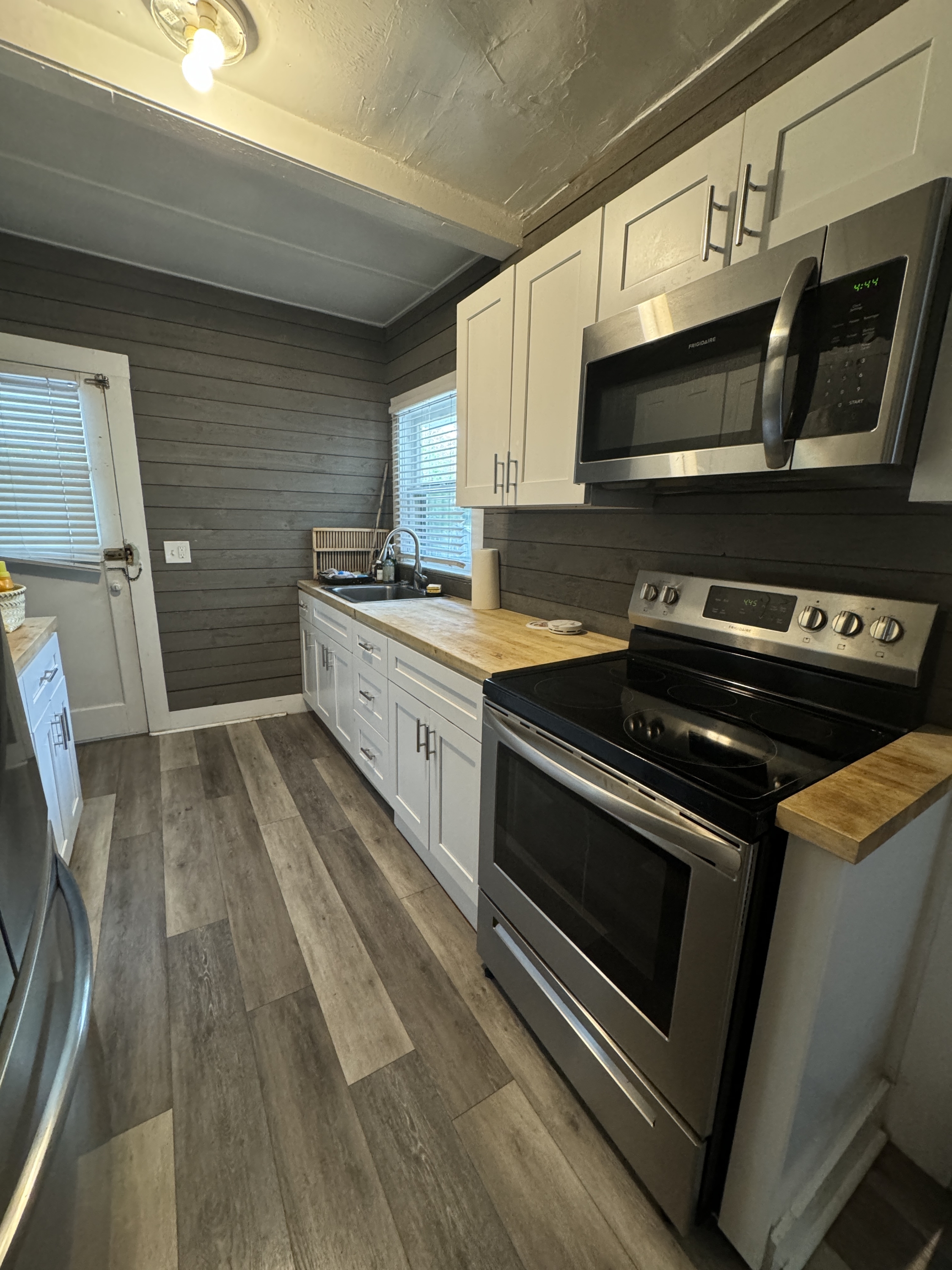 215 Ronnoc Lane - 2-E