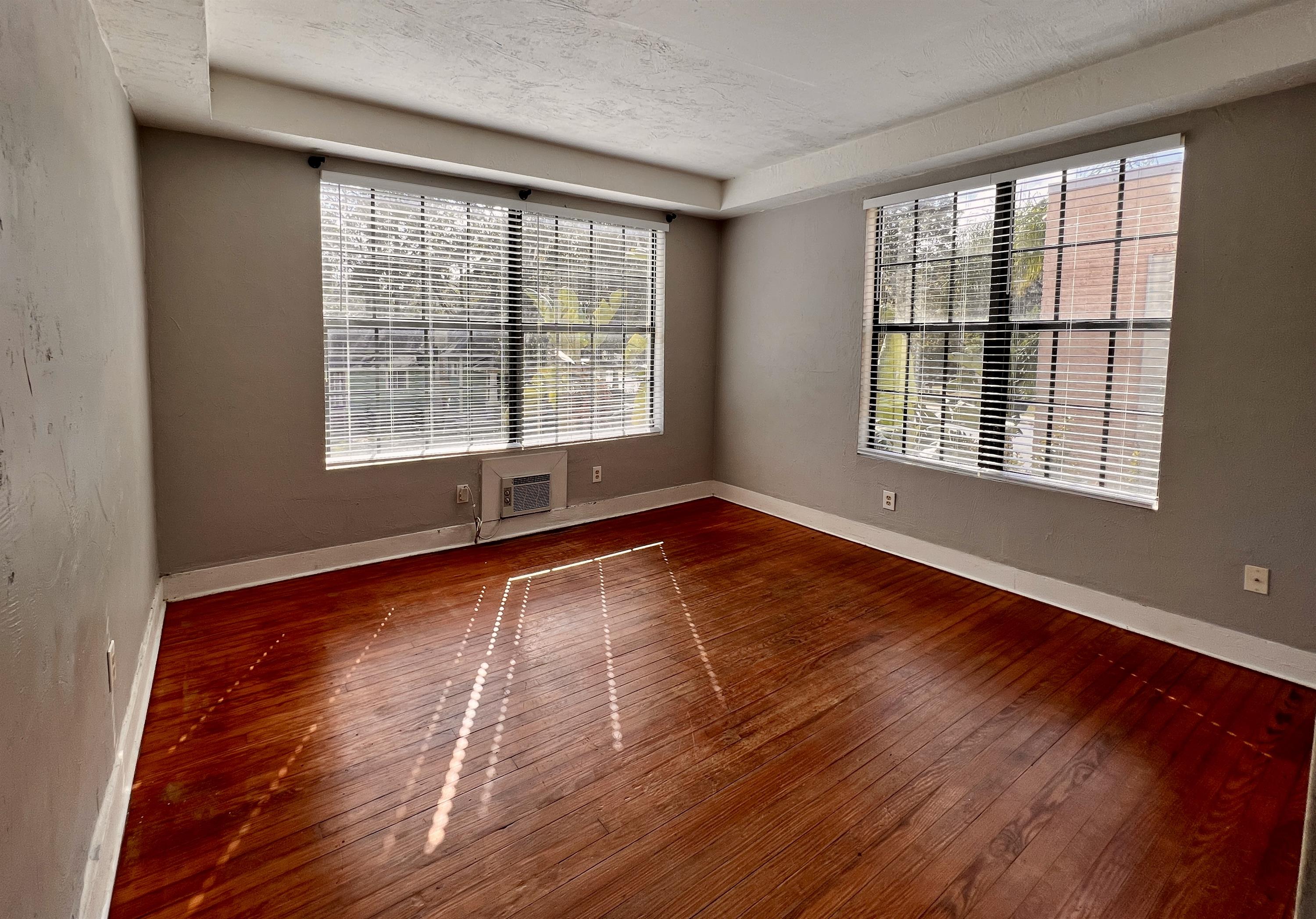 1717 South Park Avenue - 8